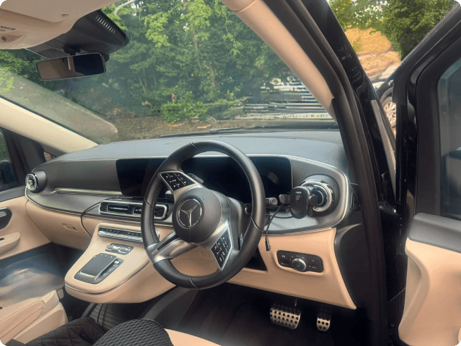 Mercedes-Benz V-Class dashboard and front cabin