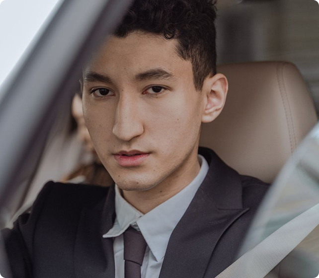 Reserve A Luxury Chauffeur Service In Delhi Via RolDrive